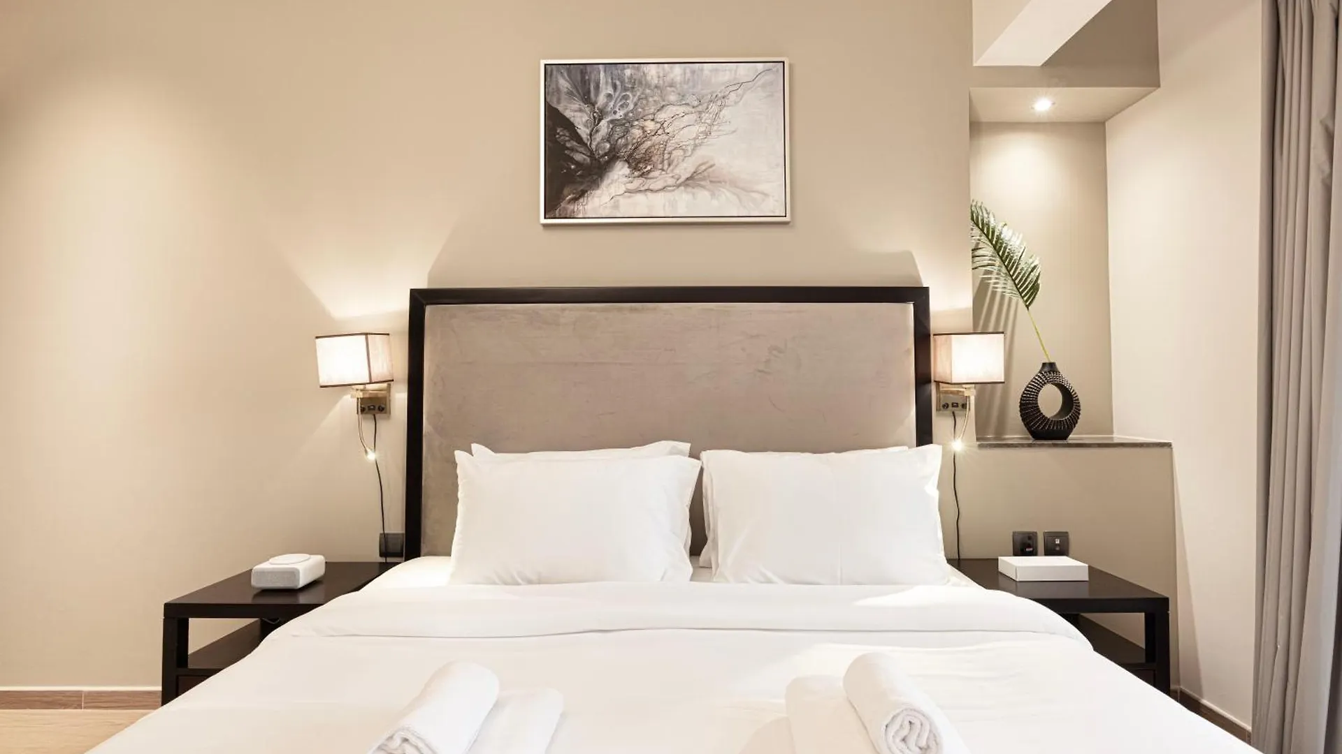 Luxurious Downtown Oasis By Burj Khalifa And Dubai Mall Apartment United Arab Emirates