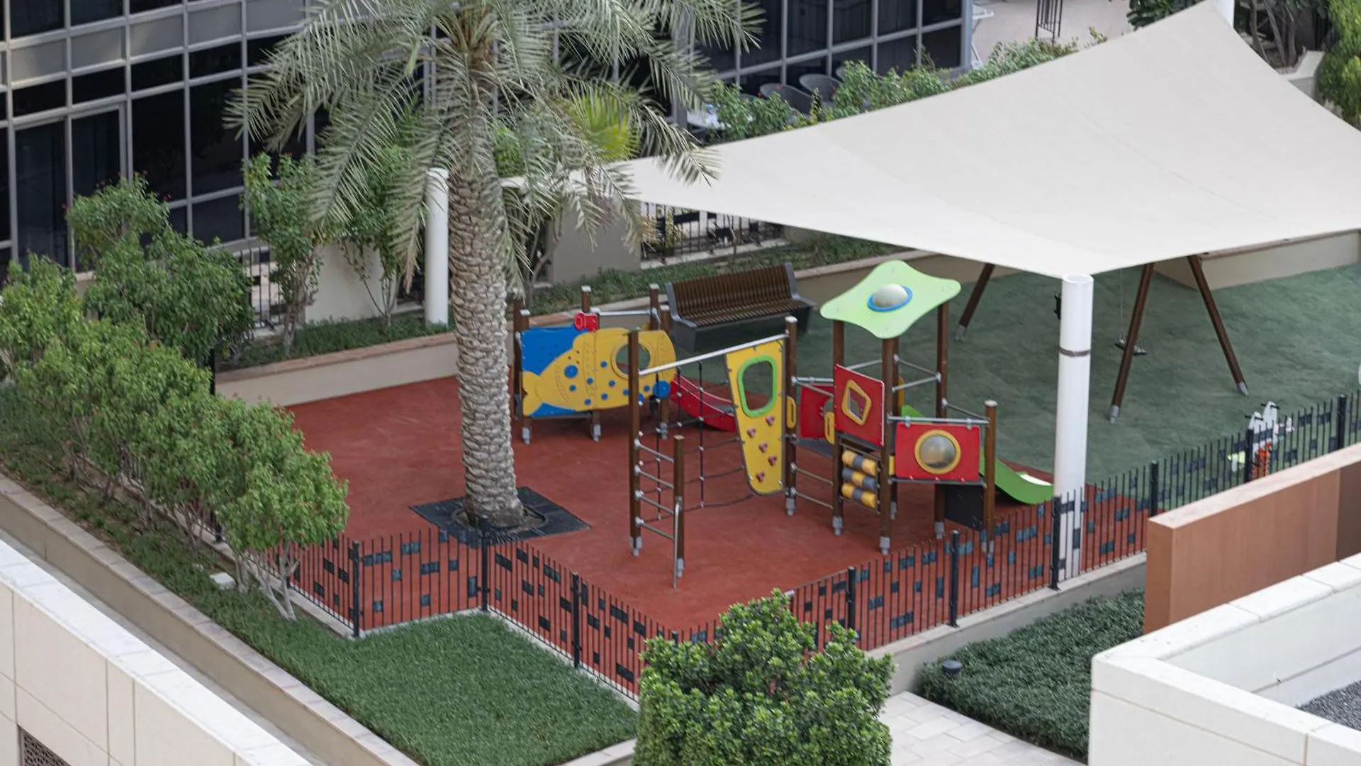 Luxurious Downtown Oasis By Burj Khalifa And Dubai Mall Apartment