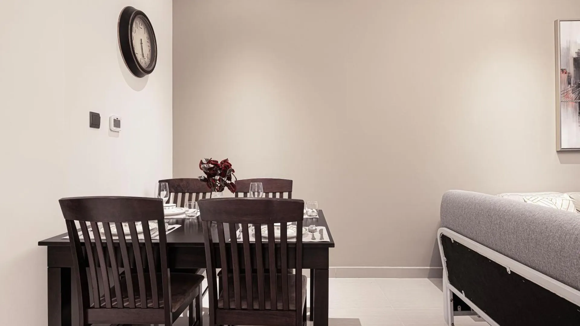 Luxurious Downtown Oasis By Burj Khalifa And Dubai Mall Apartment
