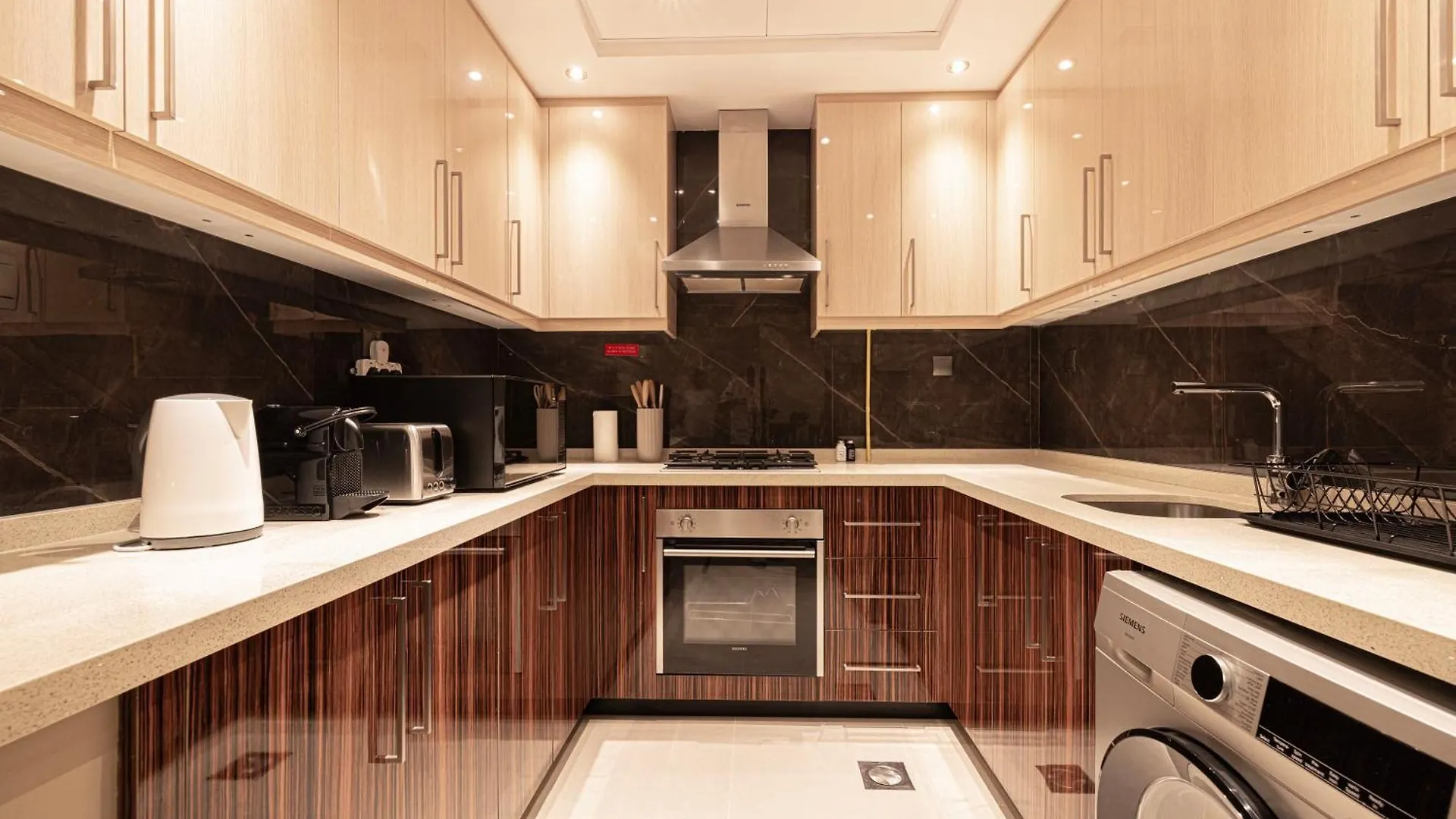 Luxurious Downtown Oasis By Burj Khalifa And Dubai Mall Apartment United Arab Emirates