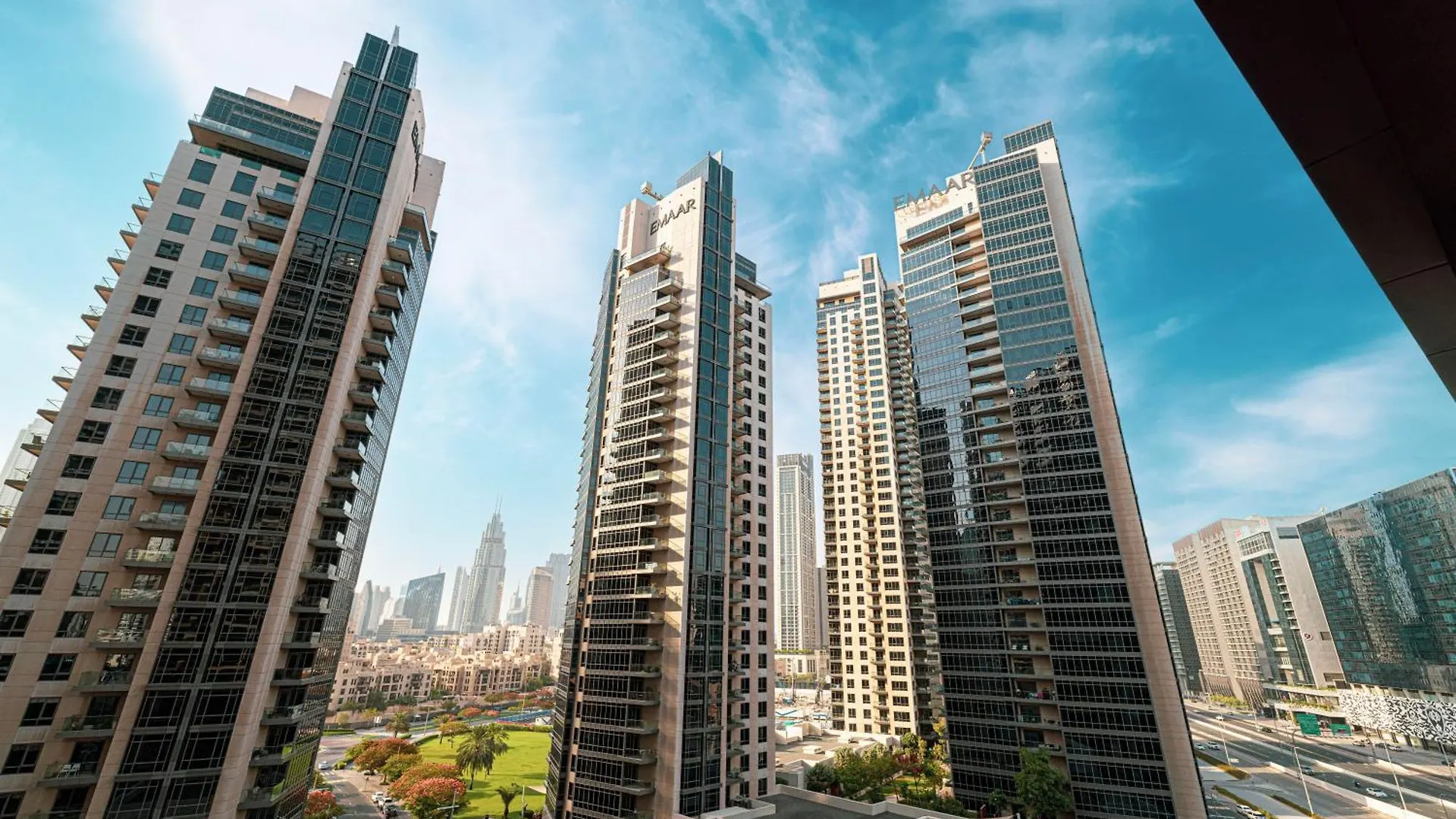 Luxurious Downtown Oasis By Burj Khalifa And Dubai Mall Apartment 0*,  United Arab Emirates